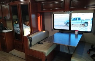 2018 Fleetwood RV Surge 25G