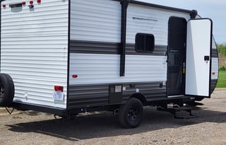 Mikes Cozy getaway-2024 Forest River RV Wildwood