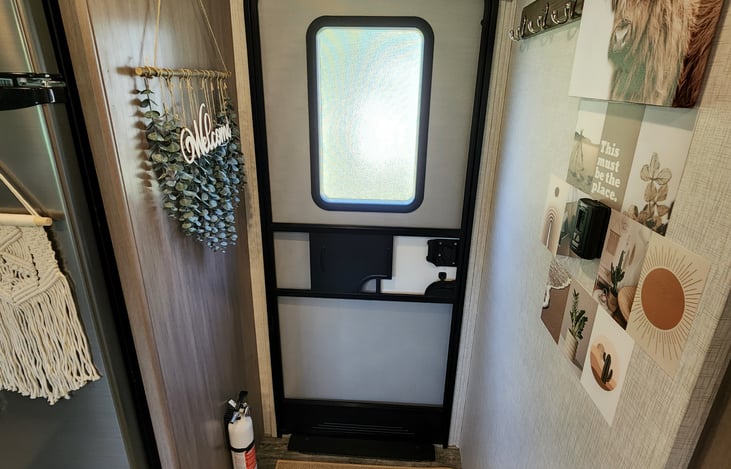 Front entry lets you walk right into a beautiful unit and you will know you made the right choice.