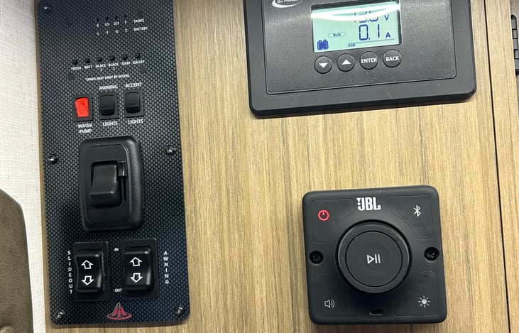 Easy to operate.  JBL stereo system.