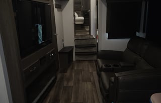 Cougar 5th Wheel Camper