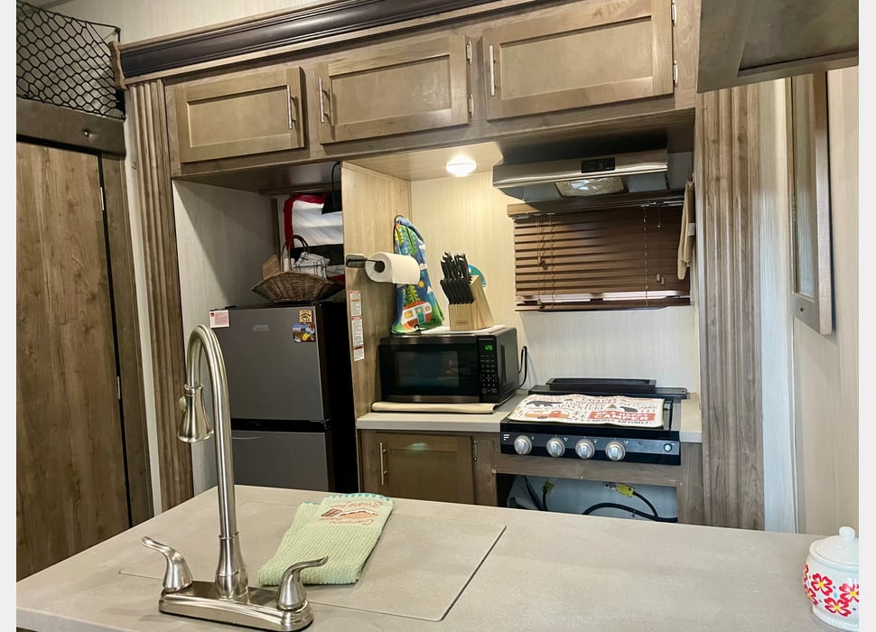 Fifth Wheel rentals in Newberry