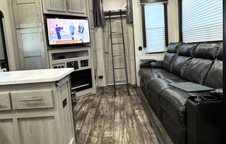 2021 Keystone Impact Fuzion 415