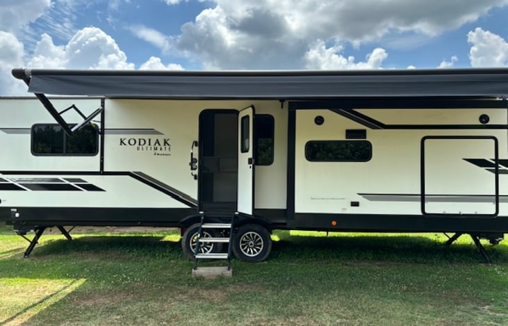 front with slide out and awning