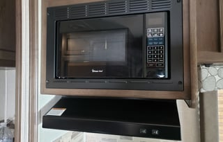 2020 Coachmen Freelander 31BH - Great Family Unit!