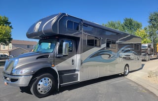 Luxury Super C - Spacious & Easy-to-Drive