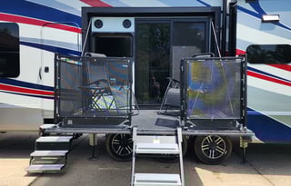 2023 Grand Design Momentum 399TH-R