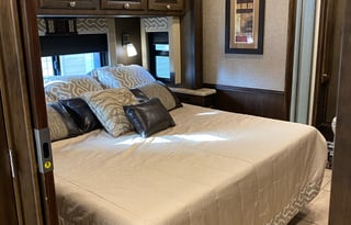 2017 Tiffin Motorhomes Allegro 36 UA