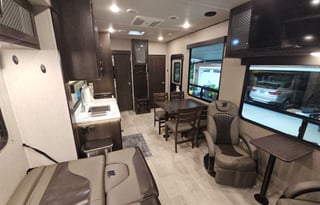 2022 Grand Design Momentum G-Class 30G