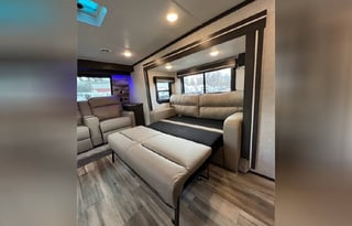The Cruiser Casa– Luxury Meets Camping!