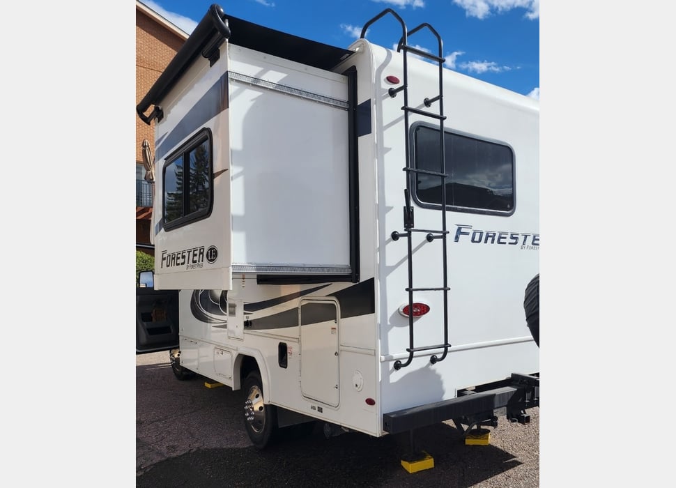 Class C Motor Home rentals in Arvada