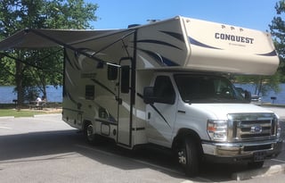 Small class C with dinette and queen bed - unit 2