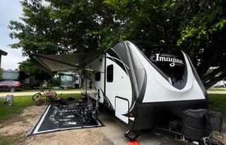 Small Family luxury Camper Rental