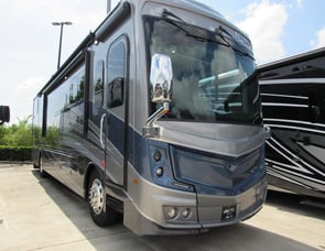 Fleetwood RV Discovery LXE 40M