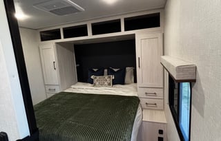 2025 Forest River RV Surveyor Legend 19BHLE