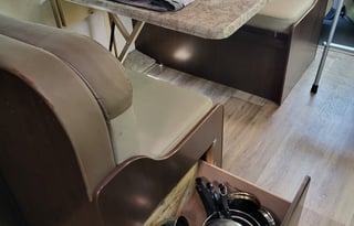 2020  Four Winds 23U $175/night