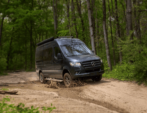 Thor Motor Coach Sanctuary 19P