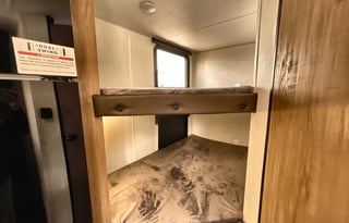 Modern Wolf Pup Bunkhouse - Perfect for Colorado!