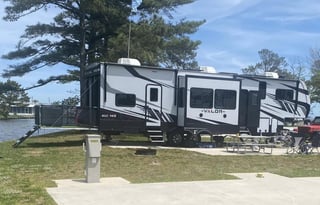 2022 Alliance, Valor 36V11 Toy Hauler