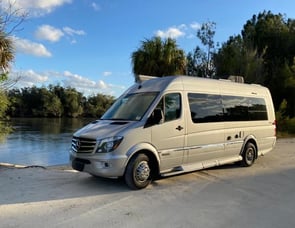 Winnebago Era 70B