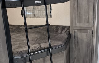 2021 KZ Sportsmen 292BHK