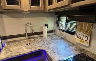 Crossroads Zinger 280bh