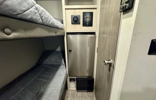 New! Light Weight 16' Bunkhouse