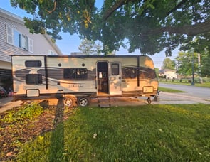 Prime Time RV Avenger 26BH