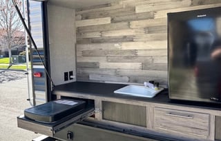 2021 Crossroads–Bunkhouse & Outdoor Kitchen-Slps 8