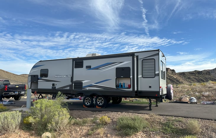 The outdoor compartments on the service side of the trailer allows for easy access to tools and other accessories.