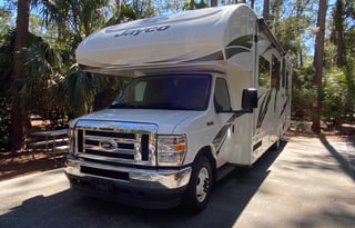 Easy to drive RV, family road trip!