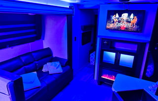 Life is better at the campsite! Pet Friendly