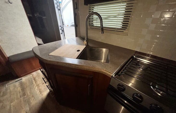 Kitchen sink & Stove oven combo