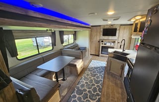 Gidds' Family Friendly Alpha Wolf Camper