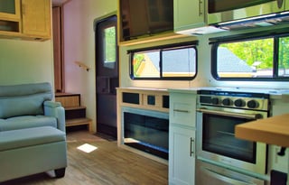 Event-Ready 5th Wheel | Sleeps 8+ | Spacious