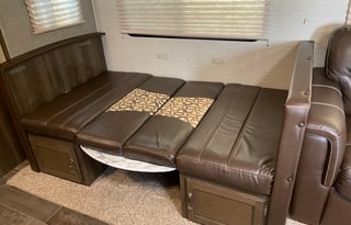 Fully Furnished, loaded RV-Bunkhouse!
