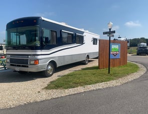 Fleetwood RV Bounder 34G