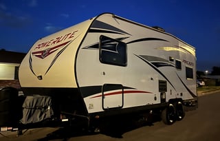 2019 Pacific Coachworks Powerlite 22FS