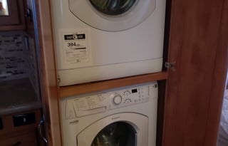 2013 Monaco Knight 40 DFT  "MONTY"