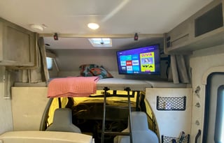 EZ to drive- 2021 Perfect Size Class C HotelBuster