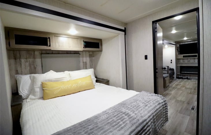 Experience "Gratitude" with our 2022 Palomino Puma 32RBFQ2 located near Table Rock Lake near Branson Missouri and Lake Of The Ozarks. Thank you from us at StoneMountainRVs(dot)com