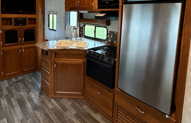 Fully stocked kitchen