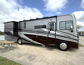 Fleetwood RV Bounder 35K