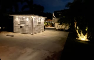 Luxury StationaryRV Retreat-Site included