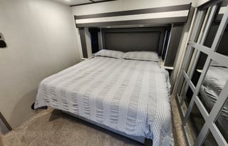 One Bedroom Retreat - Couples Delight