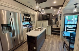 Summit - 2022 Jayco North Point