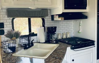 2016 Keystone RV Hideout 242LHS