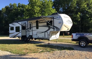 2014 Keystone RV Montana 3625 RE
