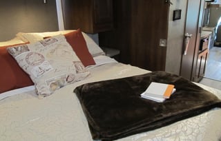 Yellowstone Luxury Smart Bunkbed Home 4 Big Family