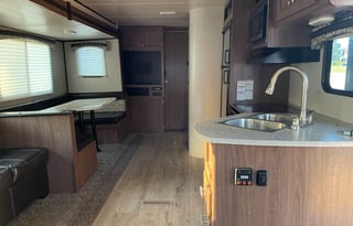 CBs Travel Camper